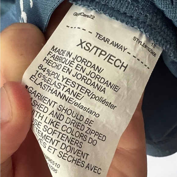 Under Armour Heatgear Training Zip-Up Jacket - XS - Picture 8 of 9